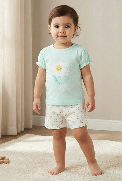 Juniors Round Neck Short Sleeves T-shirt and Shorts Set with Floral Print