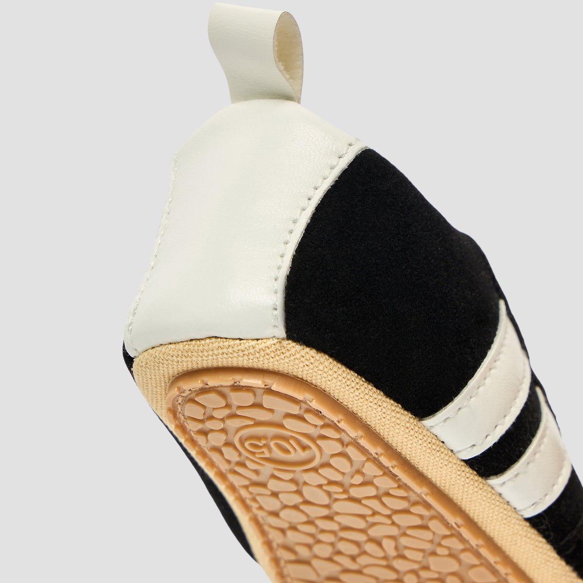 Juniors Booties with Pull Tabs