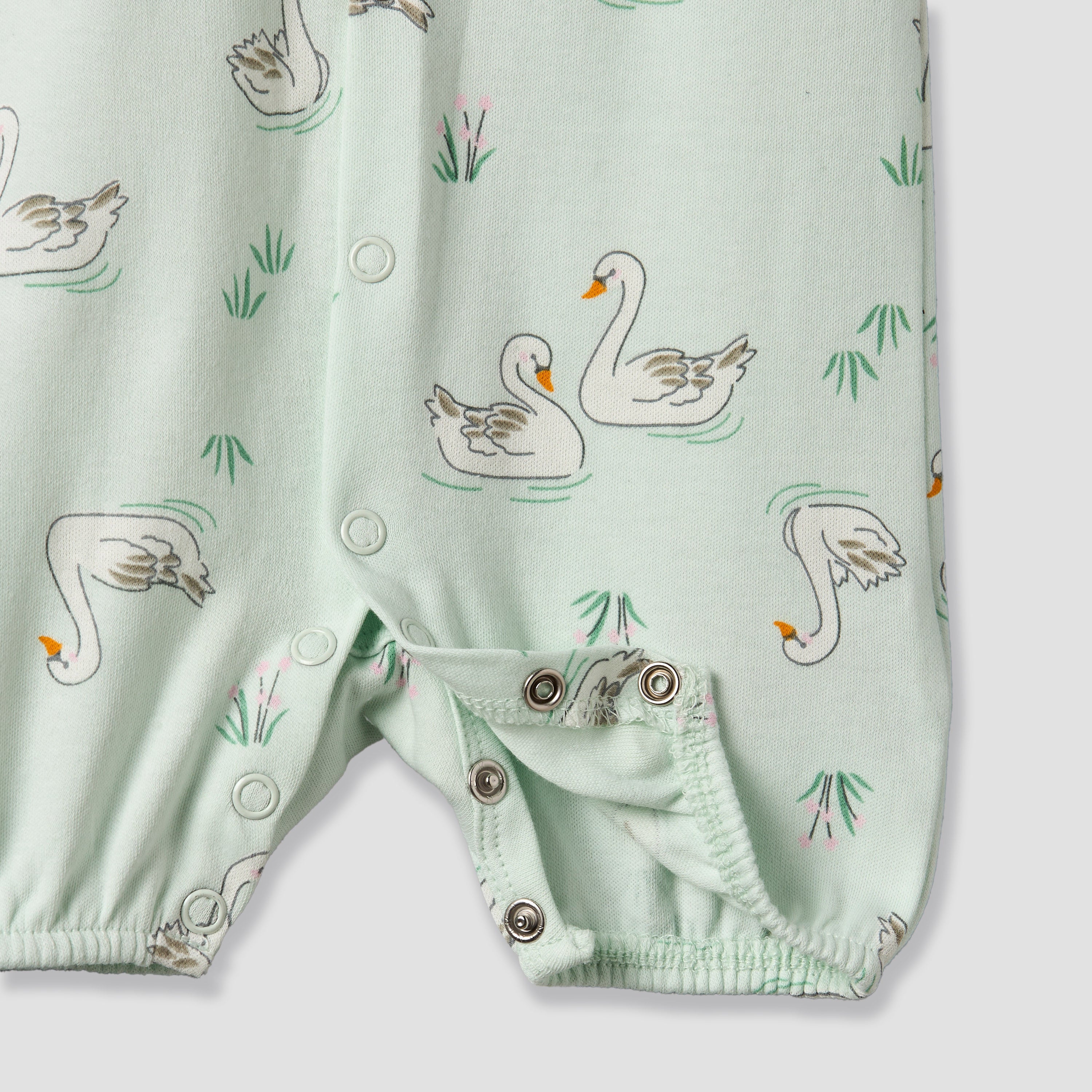 Juniors Round Neck Short Sleeves Romper with Swan Print