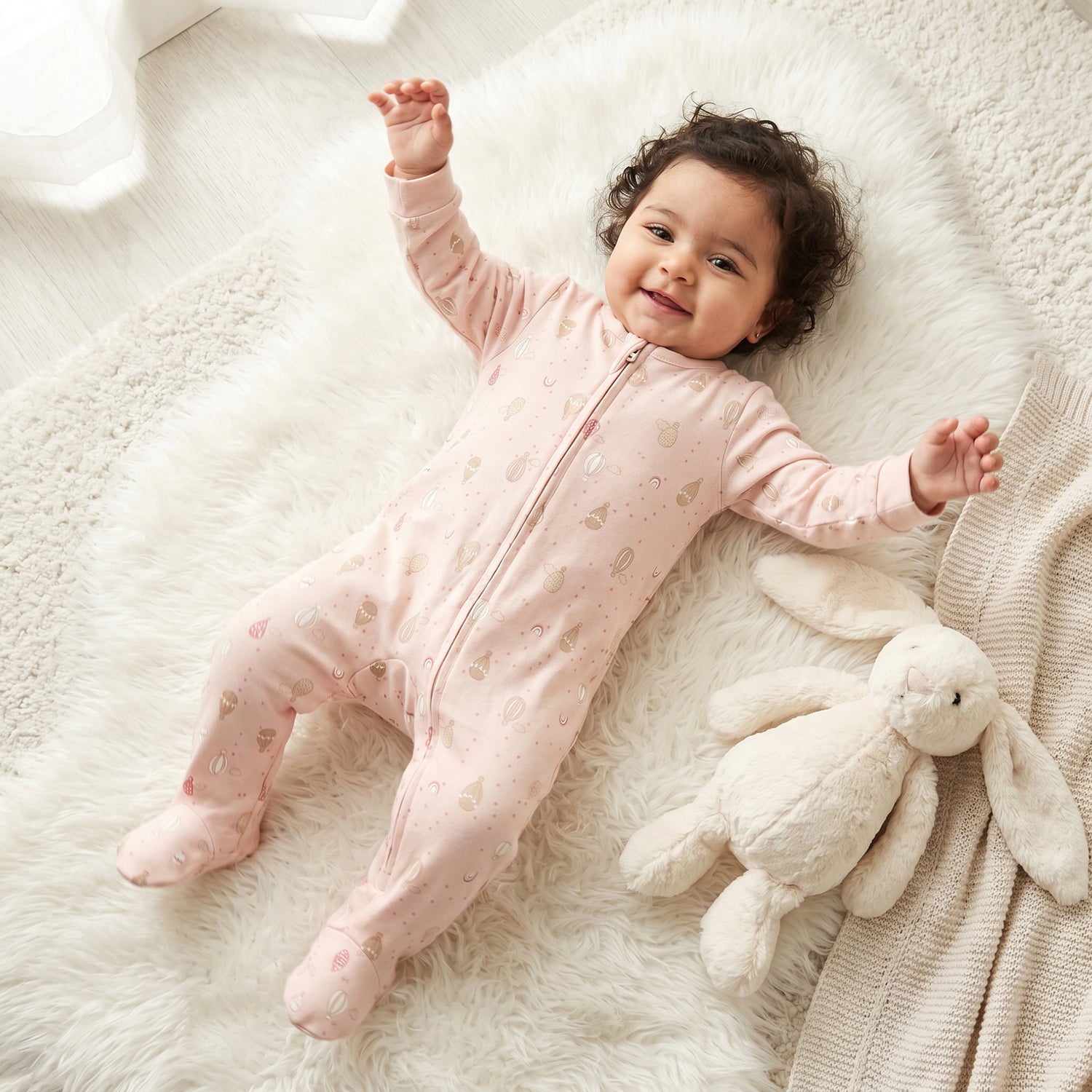 Juniors Cotton Crew Neck Long Sleeves Sleepsuit with Hot Air Balloon Print
