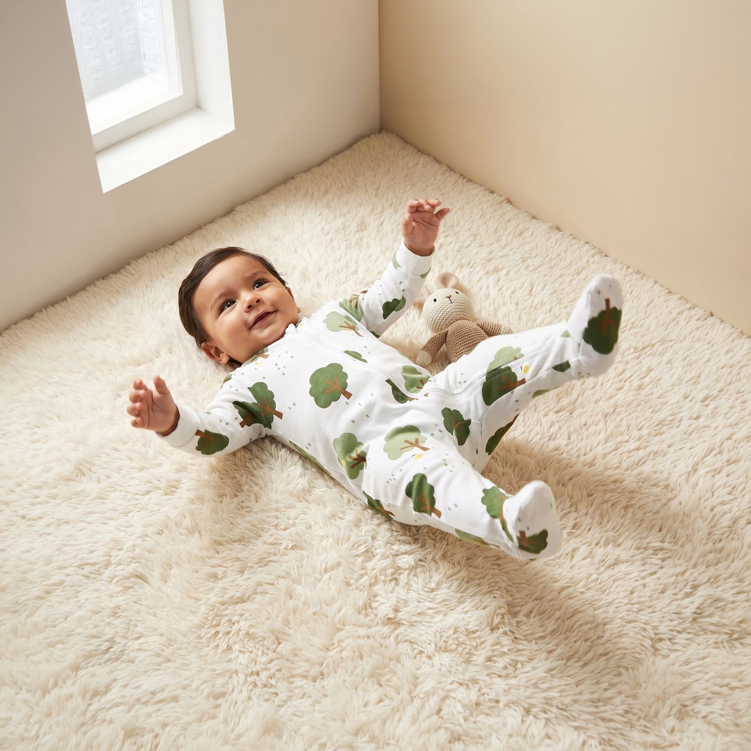 Juniors Cotton Round Neck Long Sleeves Sleepsuit with Tree Print - White / 12-18 mths