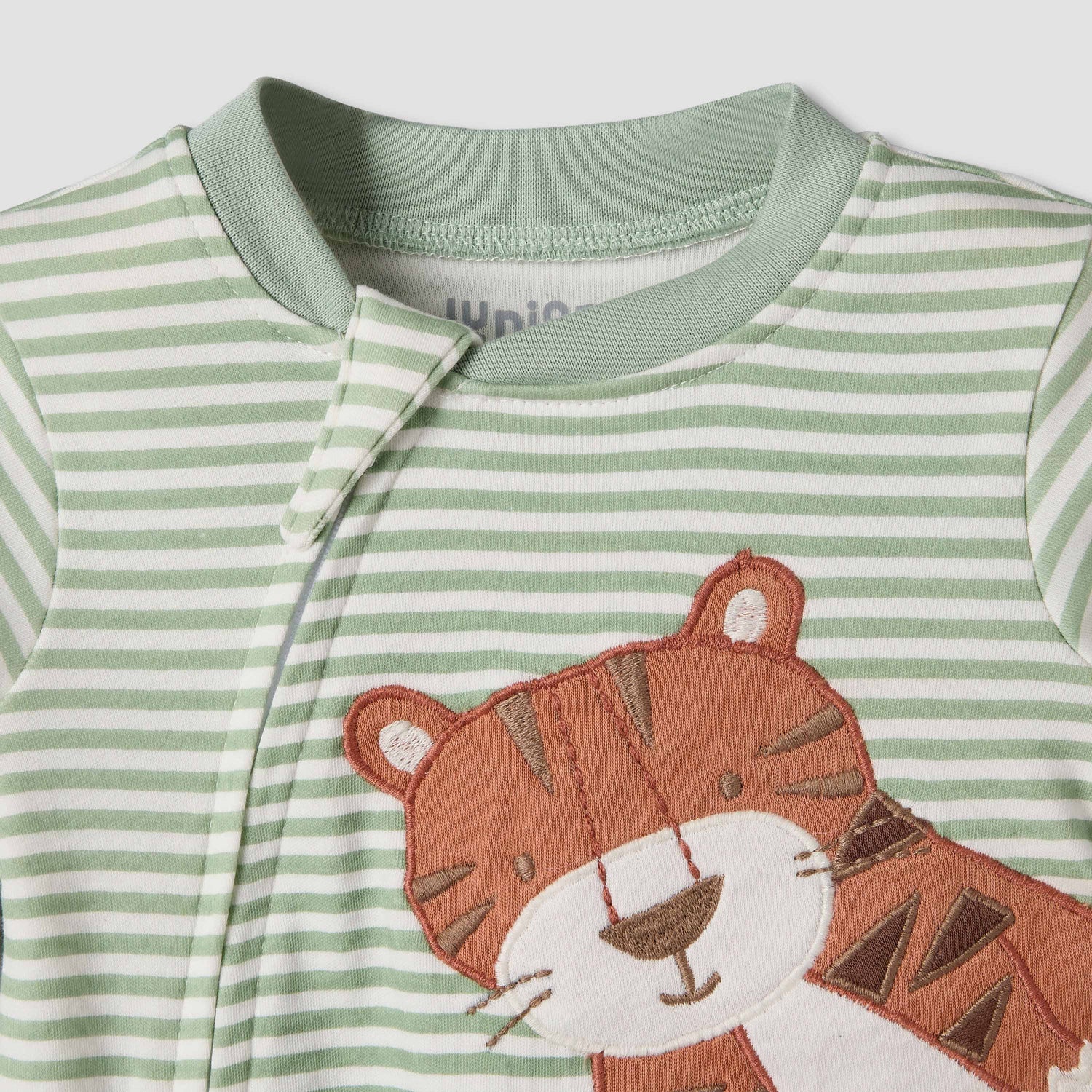 Juniors Cotton Crew Neck Long Sleeves Sleepsuit with Tiger Applique
