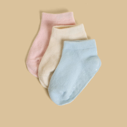 Pack of 3 - Anti-Skid Ankle Length Socks