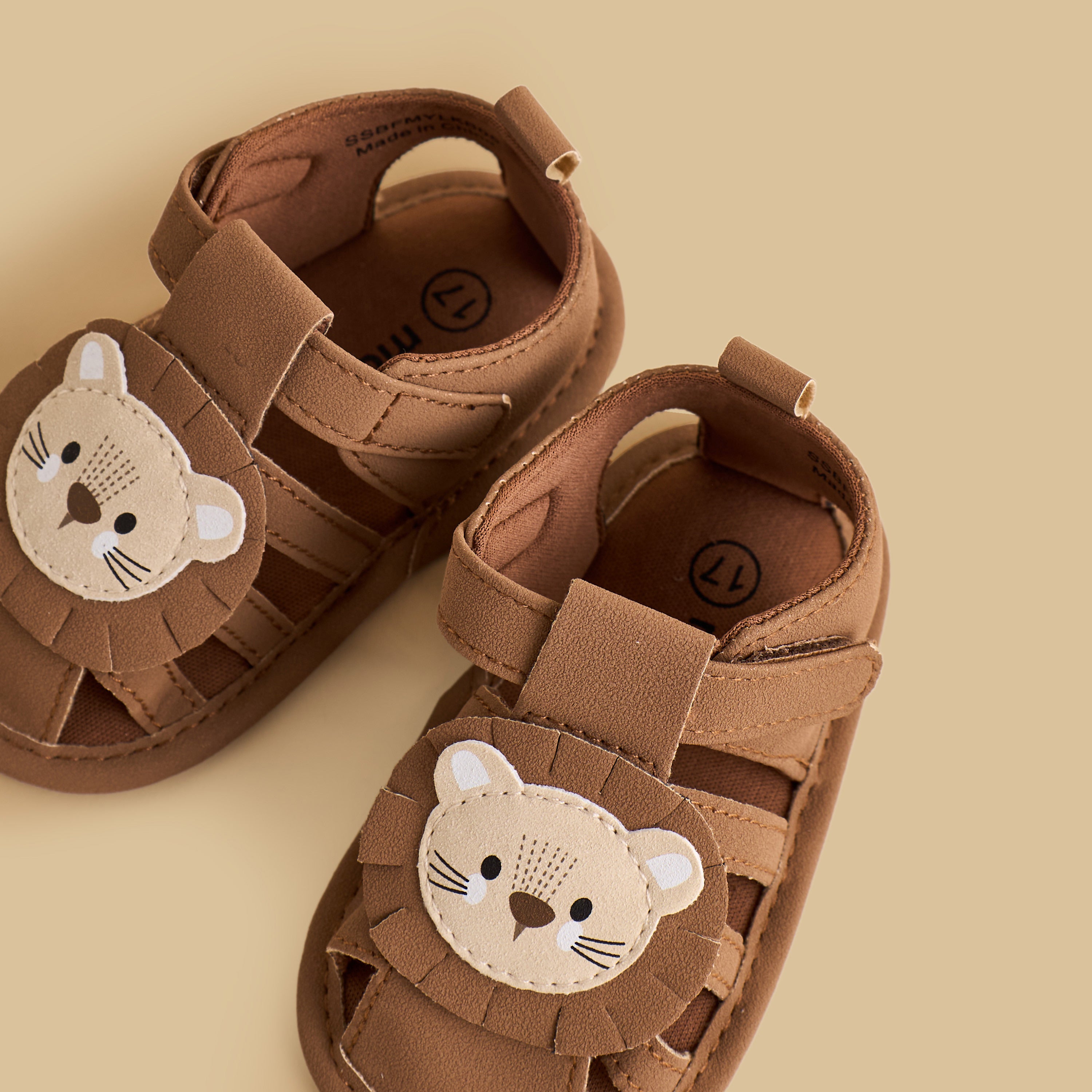 Teddy Applique Booties with Hook and Loop Closure