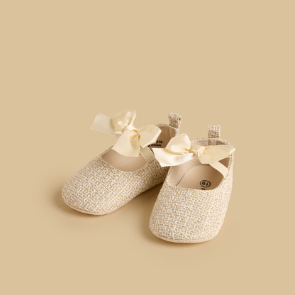 Bow Accent Booties - Cream / 17