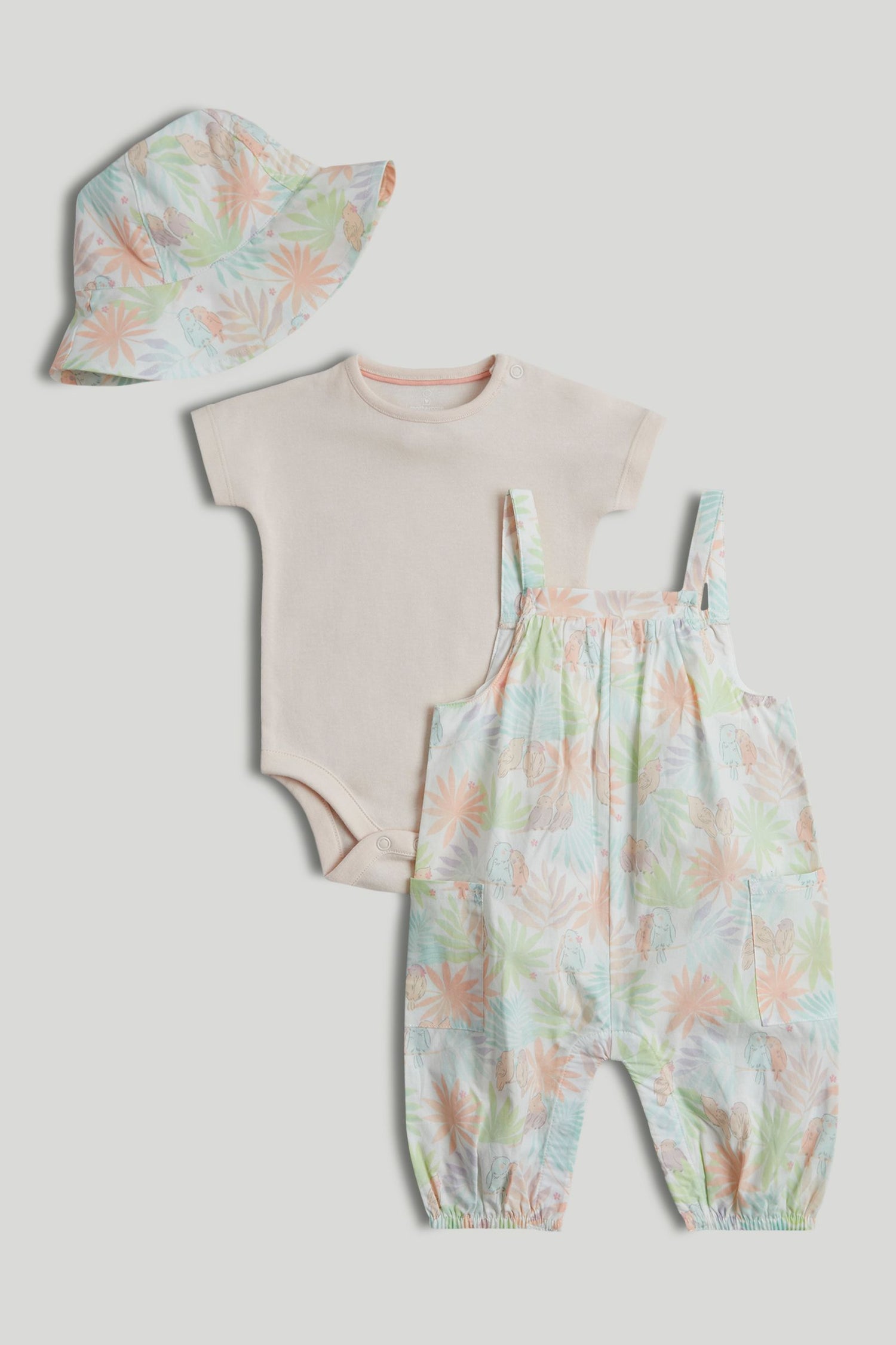 Bibshorts, Bodysuit and Sun Hat Outfit - White / Up to 1 Month