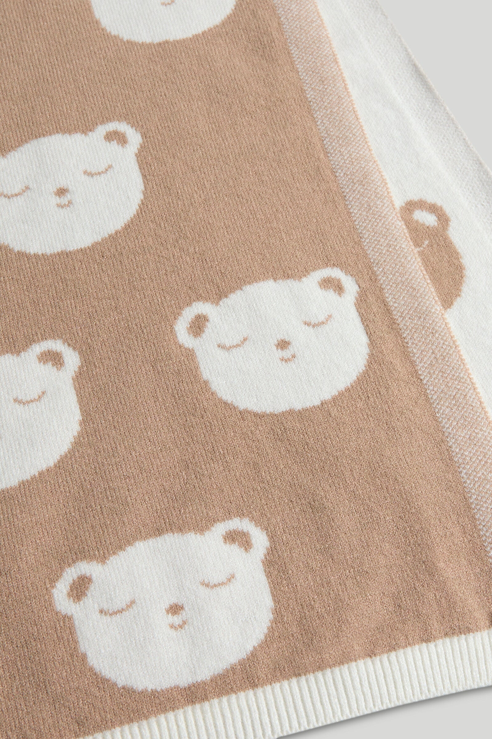 Bear Knitted Shawl