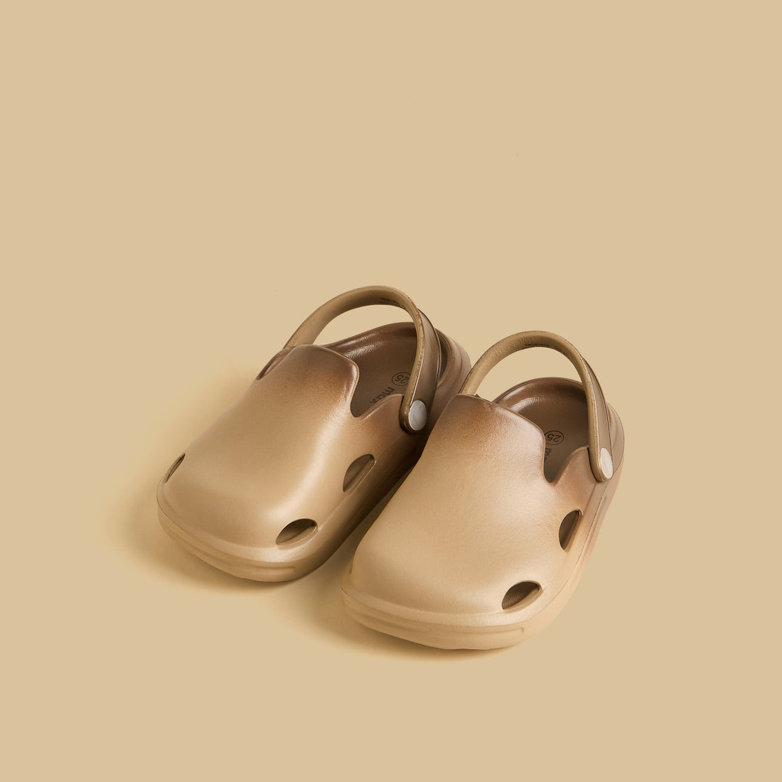 Ombre Clogs with Backstrap - Brown / 20