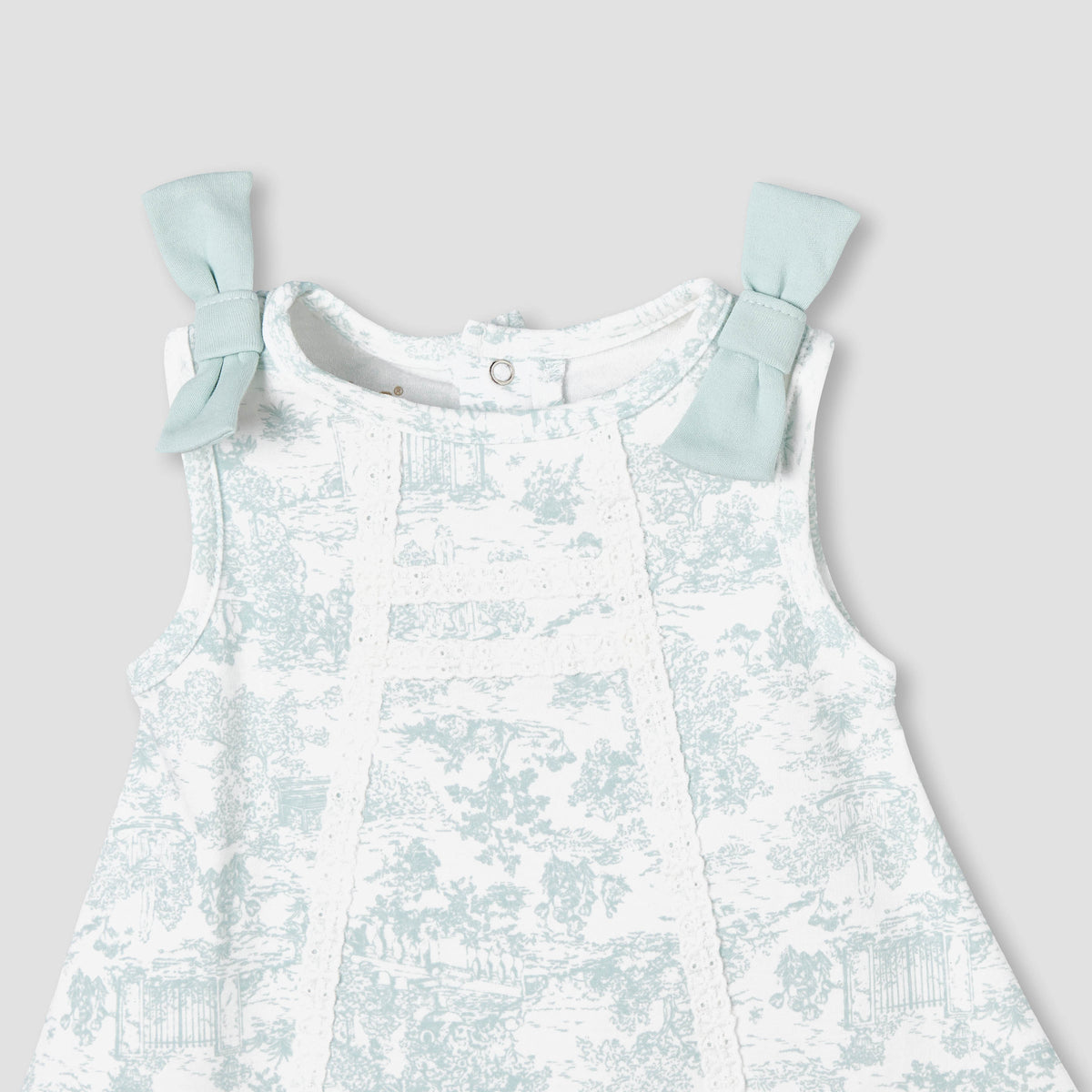 Giggles Round Neck Sleeveless A-line Dress with Bow Applique