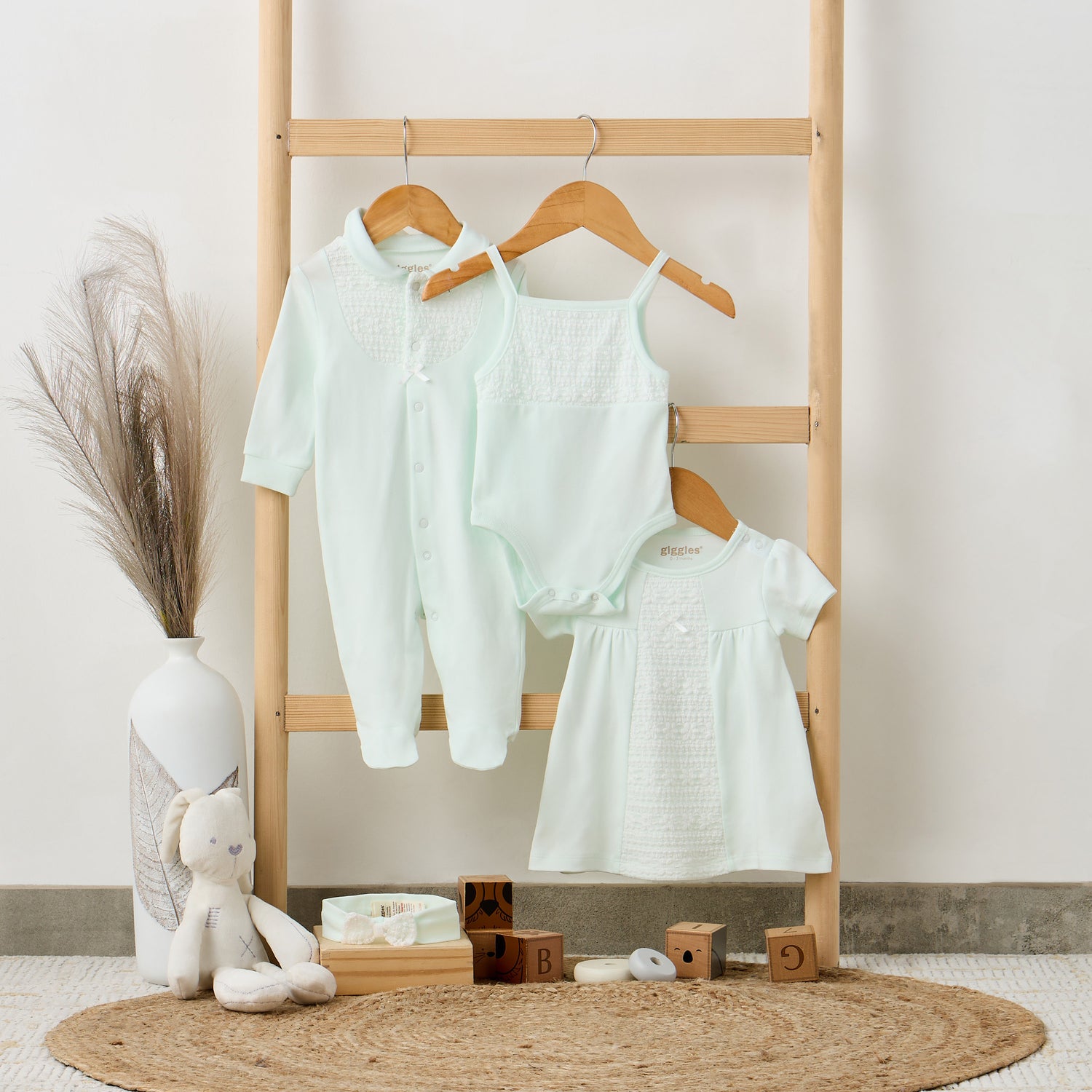 Giggles 4-Piece Girls Gift Set - Cotton - Sleepsuit, Bodysuit, Dress - Lace Detail
