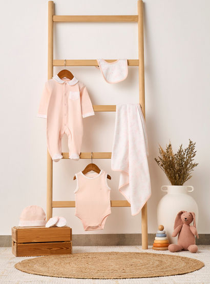 Set of 6 Giggles Clothing Gift Set with Bear Print-baby-girls-clothing-setsandcoords-image-11