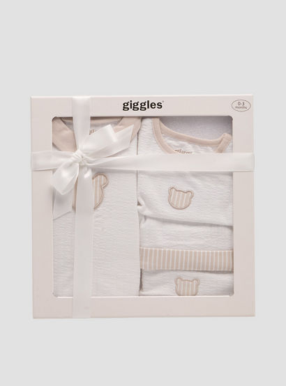 Set of 4 Giggles Clothing Gift Set with Bear Applique-baby-boys-clothing-setsandcoords-image-1