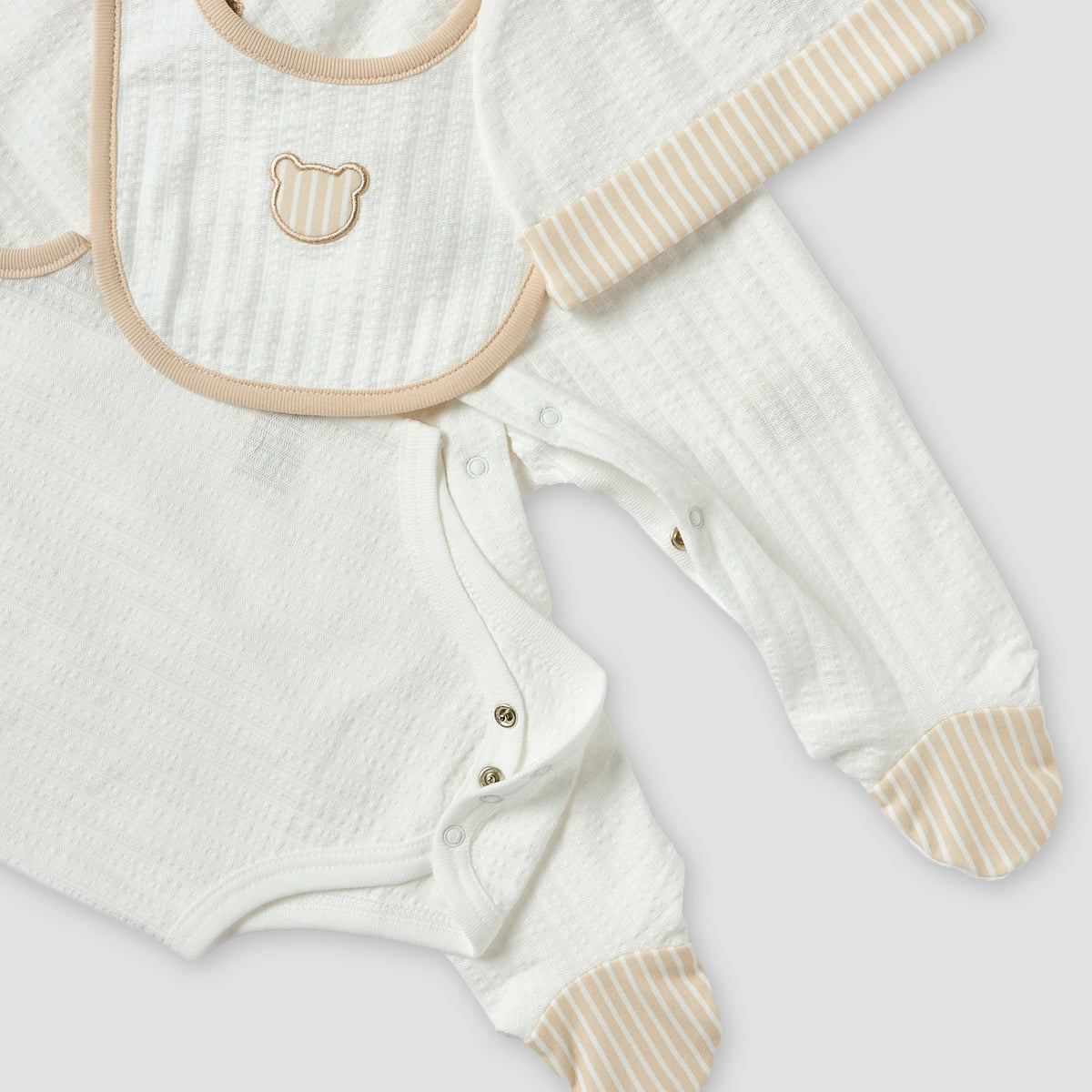 Set of 4 Giggles Clothing Gift Set with Bear Applique