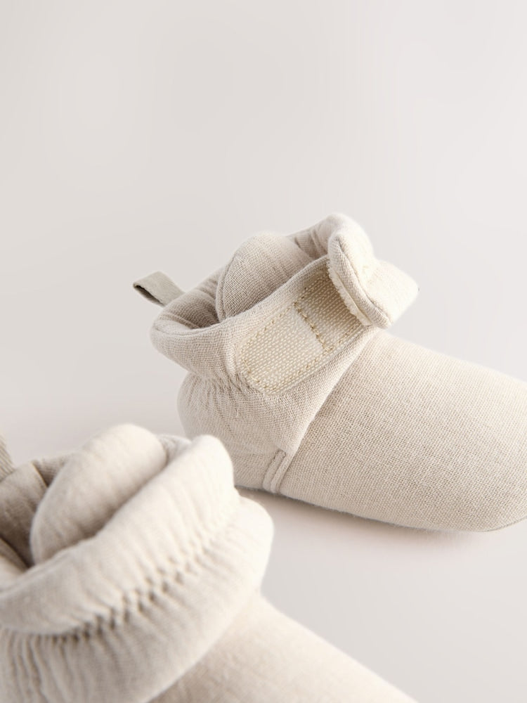 Neutral Muslin Wrap Baby Slipper Boots (0-18mths) - Size Up To 3 Months (50 - 62cm)