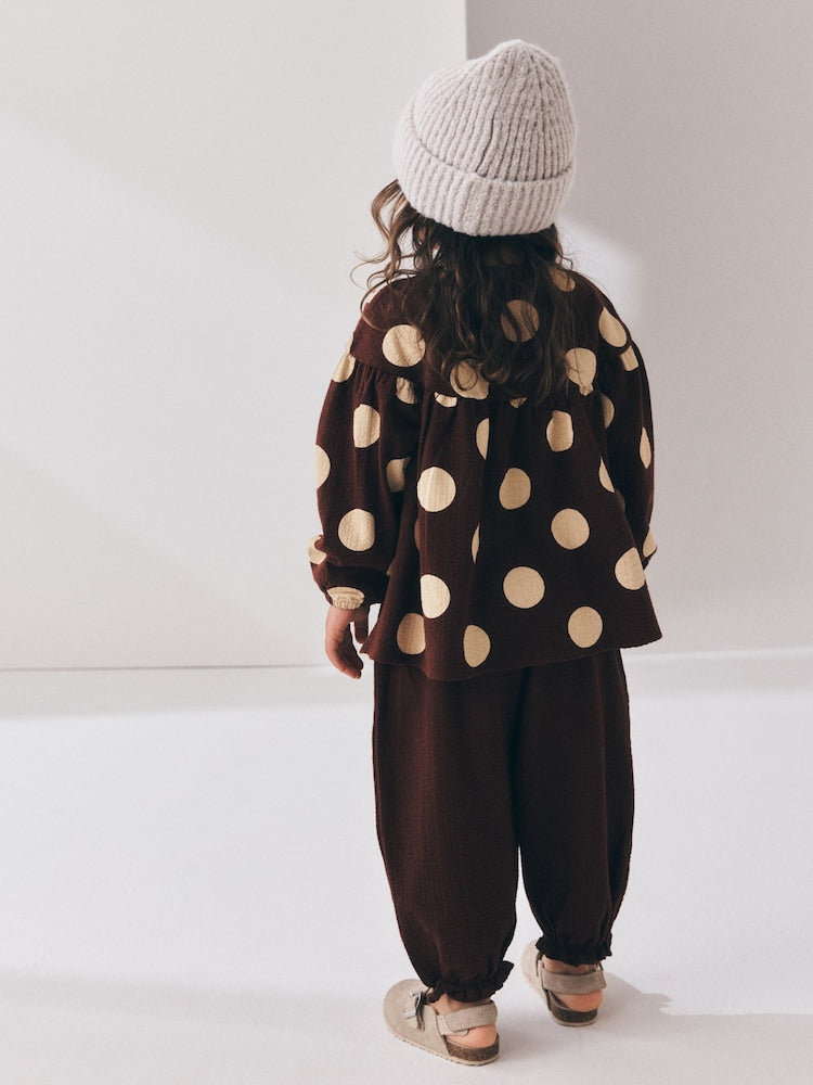 Brown/Cream