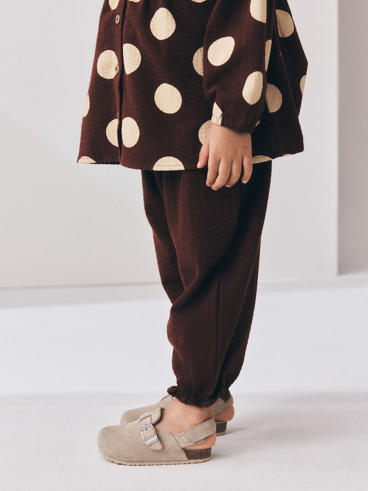 Brown/Cream