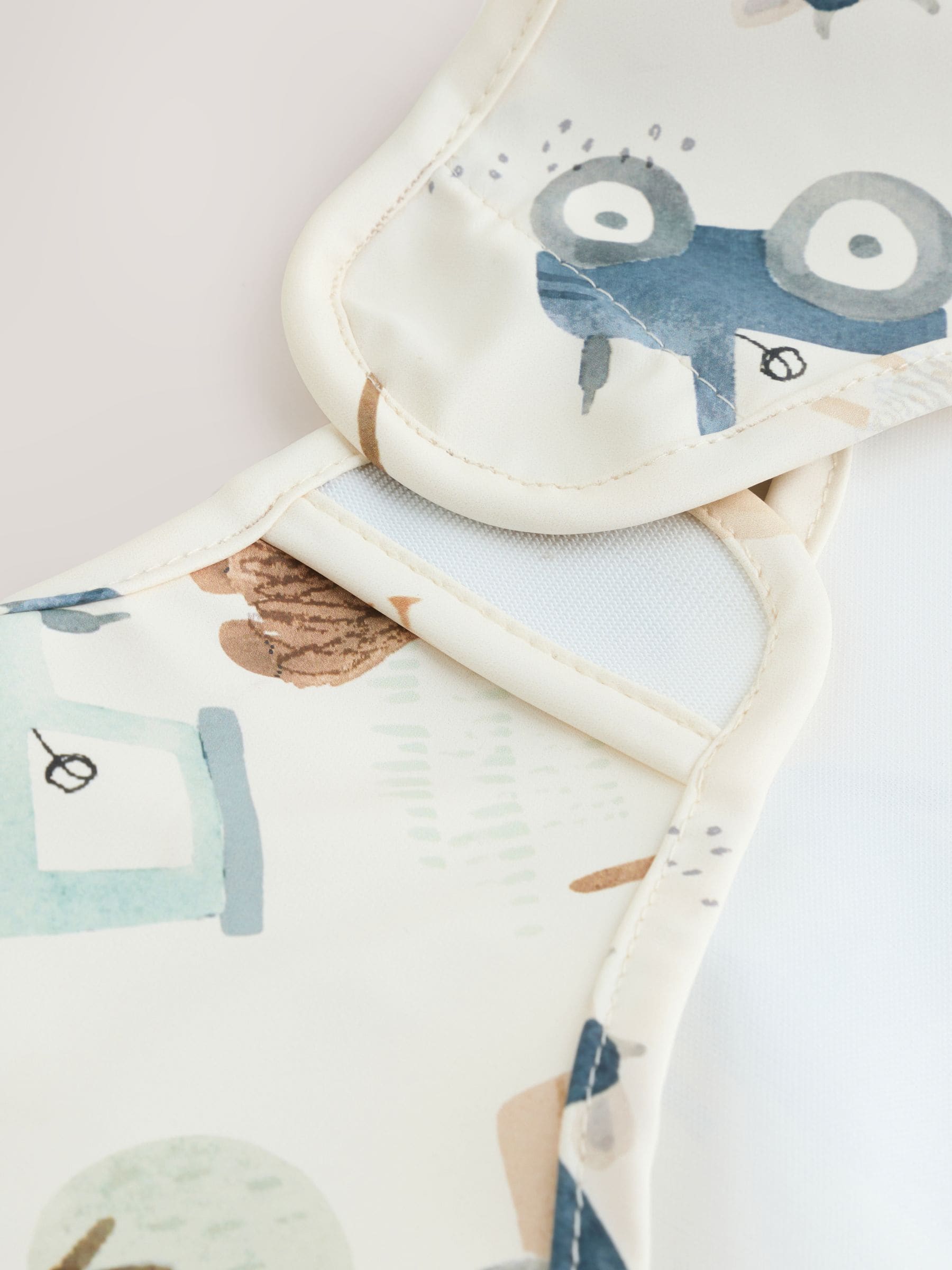 Neutral Weaning And Feeding Sleeved Bib - Size 6-12 Months (68-80cm)