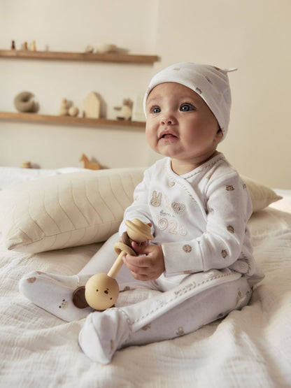 White Born in 2026 Baby Sleepsuit &amp; Hat Set (0-9mths) - Up to 3 Months (62cm)