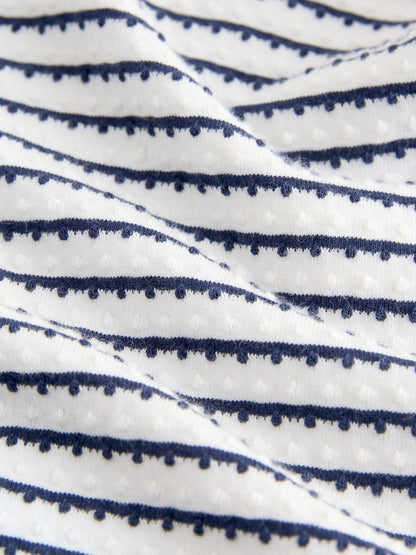 Monochrome Bow Collar