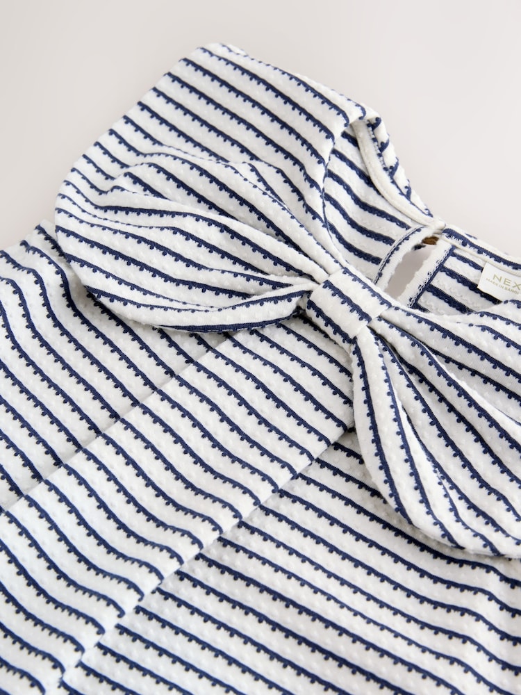 Monochrome Bow Collar