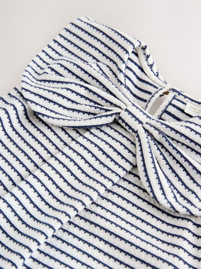Monochrome Bow Collar