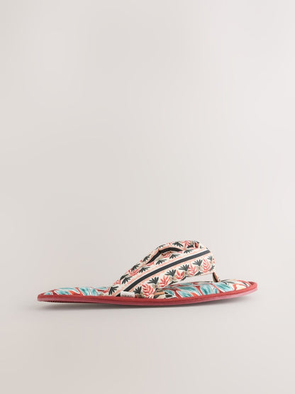 Image 41: Abstract Toe Thong Slippers - Image 5 of 7