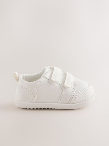 White Touch Fastening Baby Crawler Trainers (0-2mths)