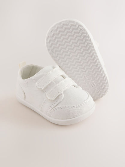 White Touch Fastening Baby Crawler Trainers (0-2mths)