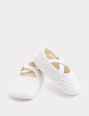 Baby Broderie Ballet Pram Shoes (0-18 Mths) - WHITE / 3-6 Months