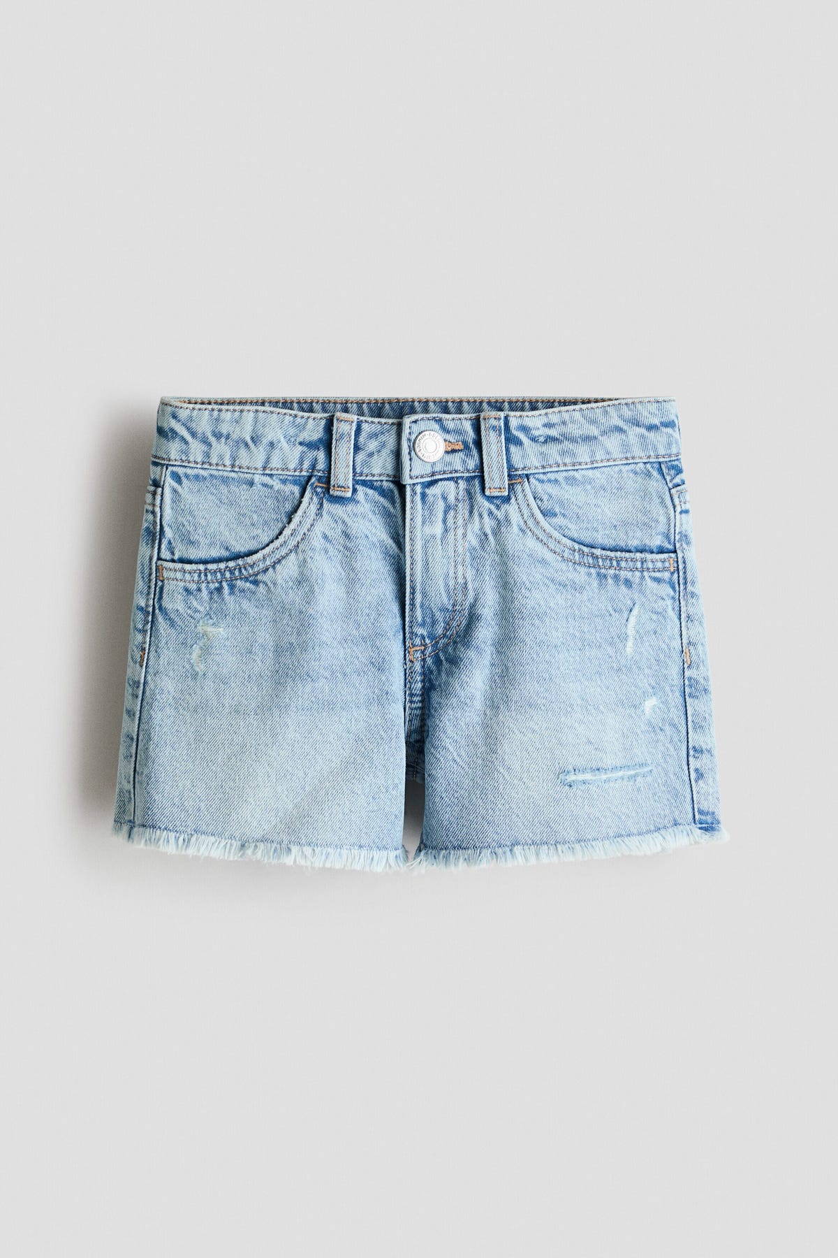 Frayed denim shorts