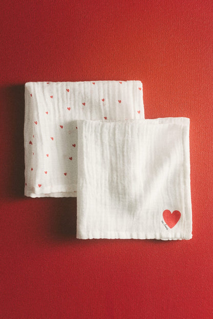 2-pack muslin blankets