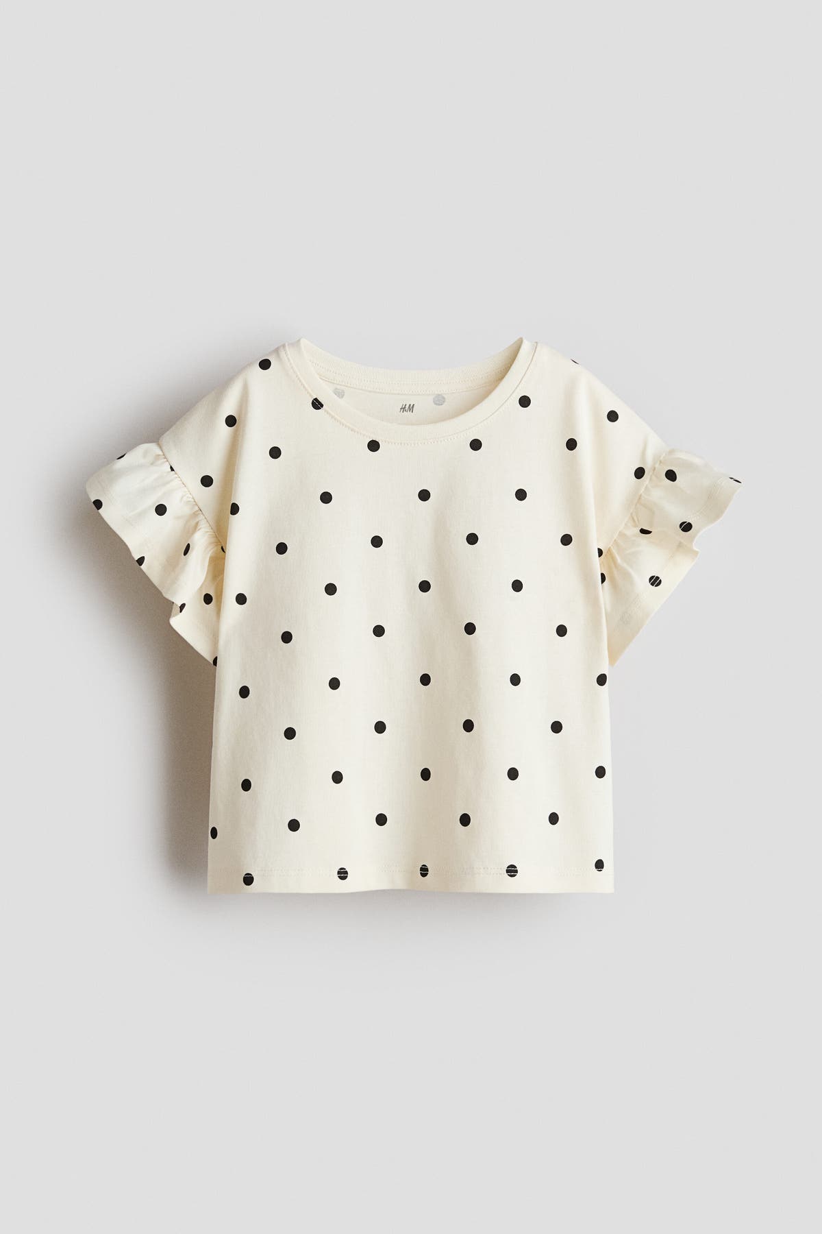 Flutter-sleeved top