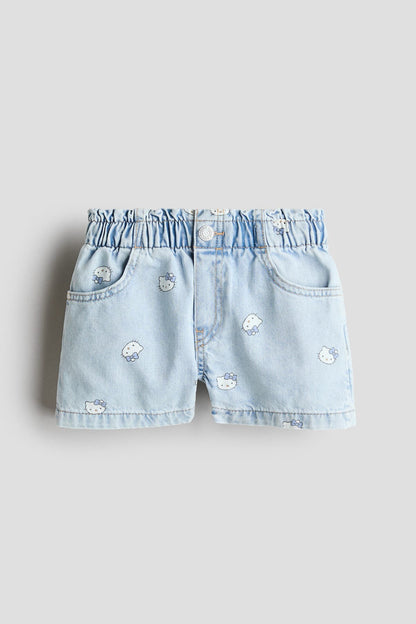 Loose Fit denim shorts
